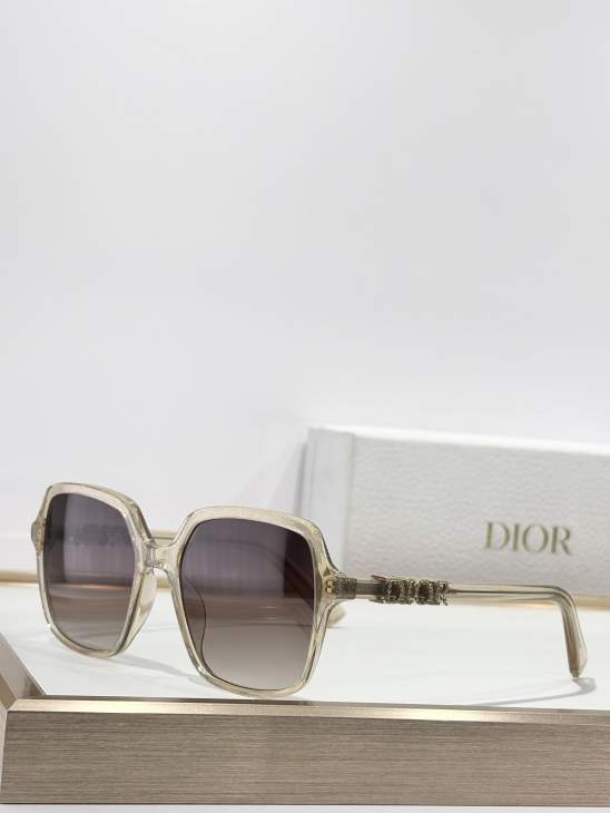 Picture of Dior Sunglasses _SKUfw76989612fw